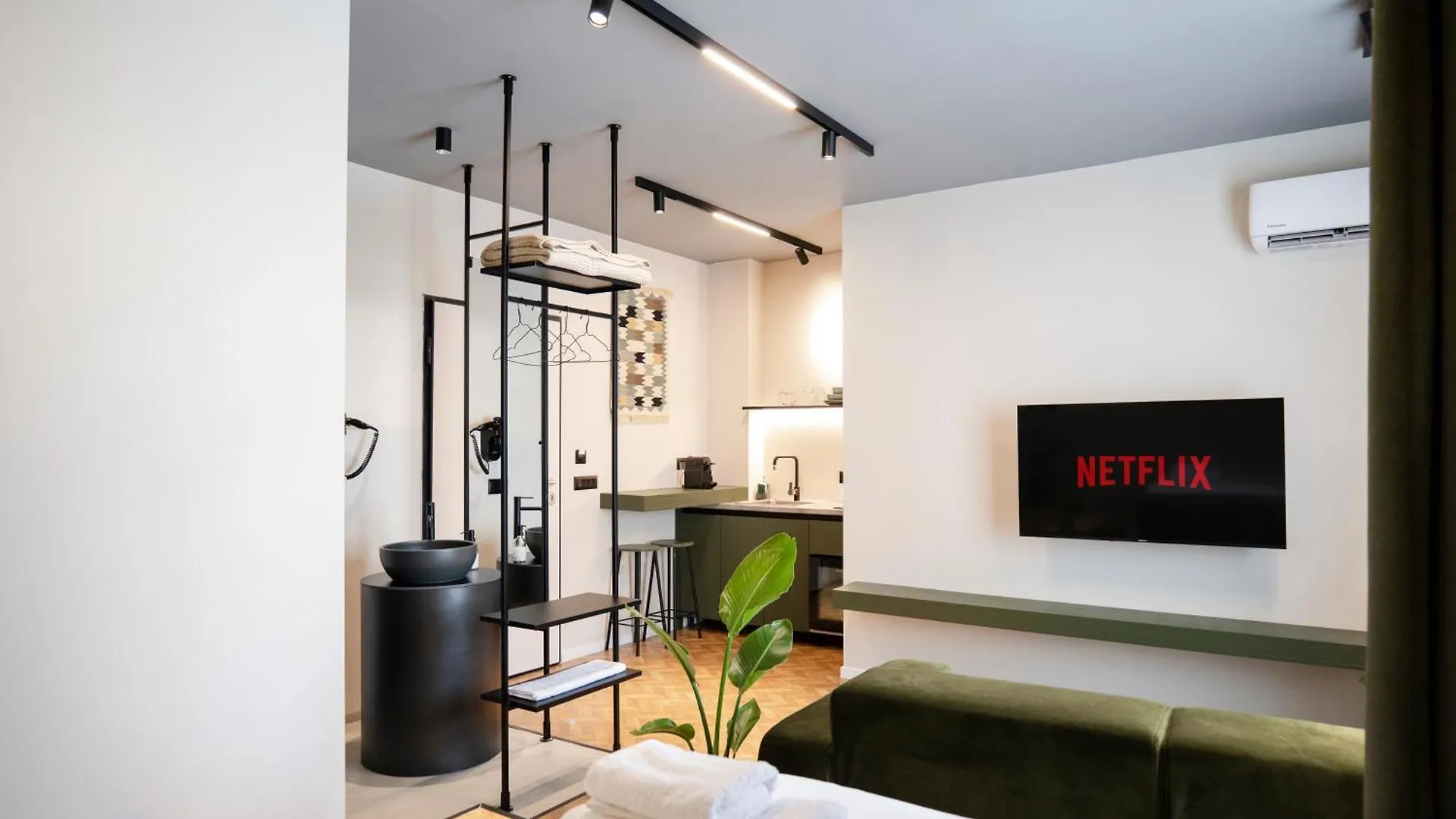 Apartment Muz Studios Tirana